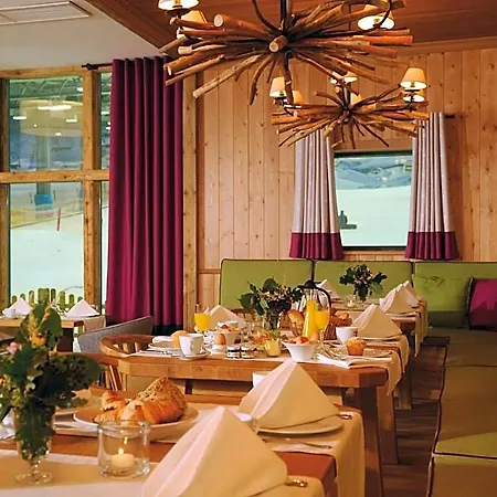 Fire & Ice Duesseldorf/neuss 4*