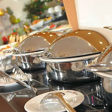 Fire & Ice Duesseldorf/neuss Hotel 4*