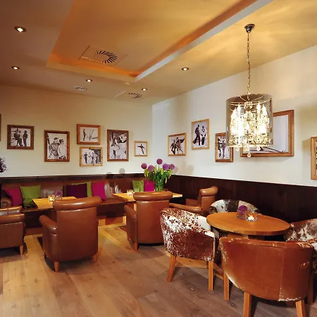 Fire & Ice Duesseldorf/neuss Hotel 4*