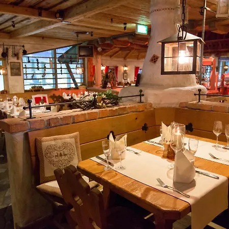 Fire & Ice Duesseldorf/neuss Hotel 4*